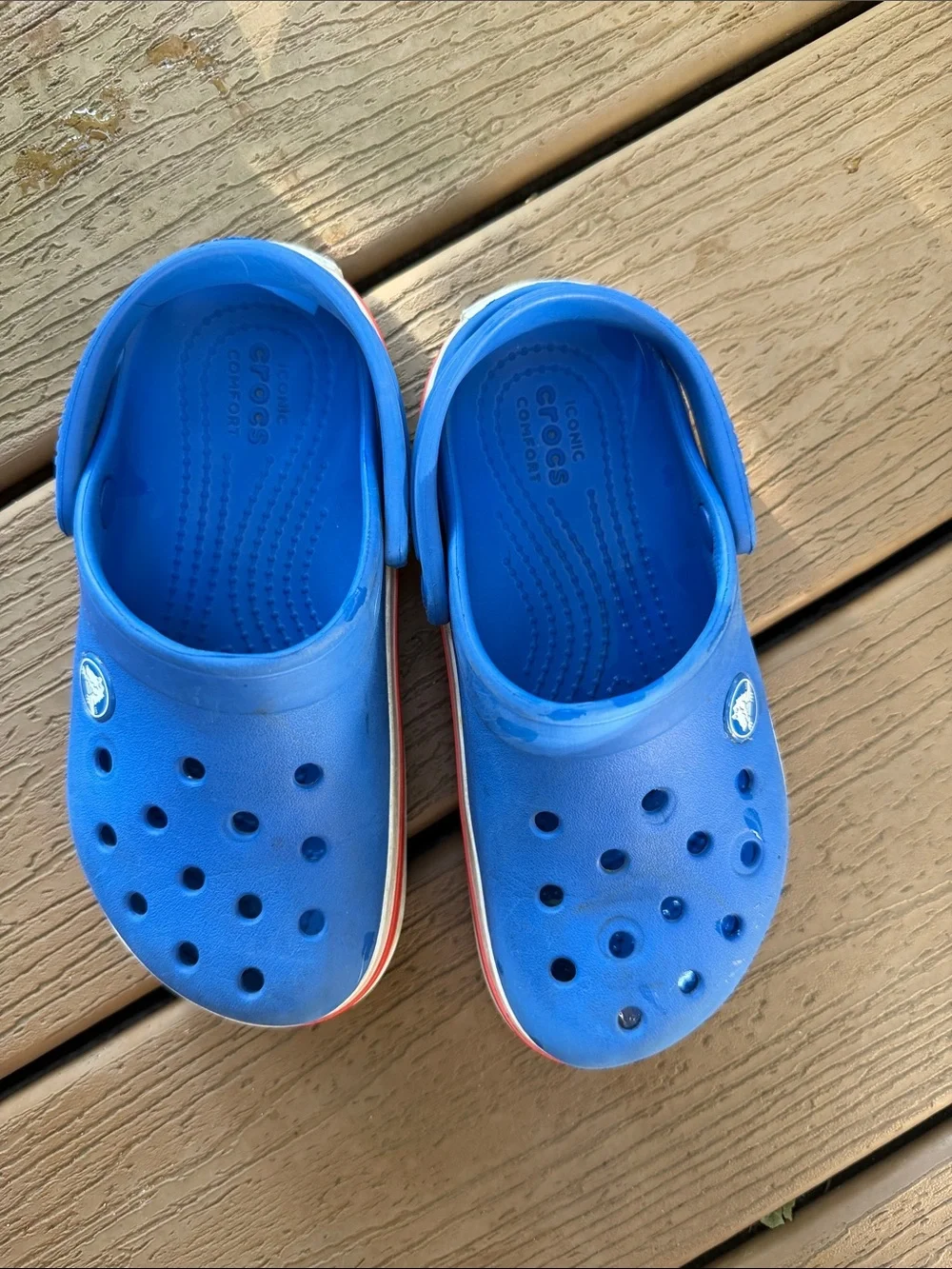 CROCS Kids Blue Slip-On Water Clogs with Red-Trim Sole (size 11c)